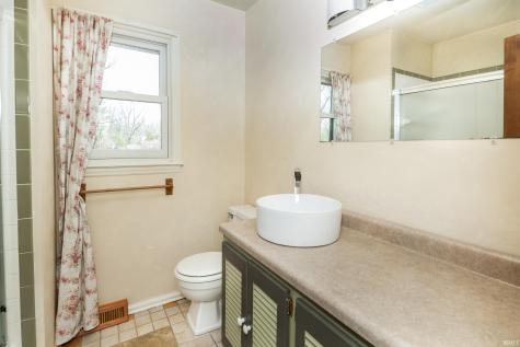 2131 E Meadow Bluff Court Bloomington IN 47401