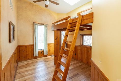 2131 E Meadow Bluff Court Bloomington IN 47401