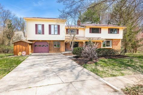 2131 E Meadow Bluff Court Bloomington IN 47401