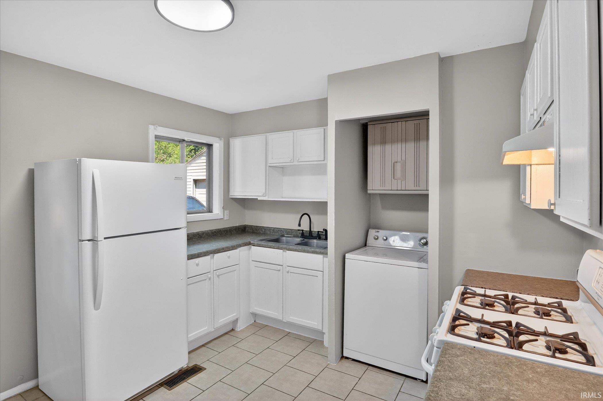 1403 E Ireland Road South Bend IN 46614