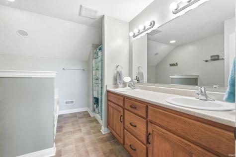 3226 Cilantro Cove Fort Wayne IN 46818