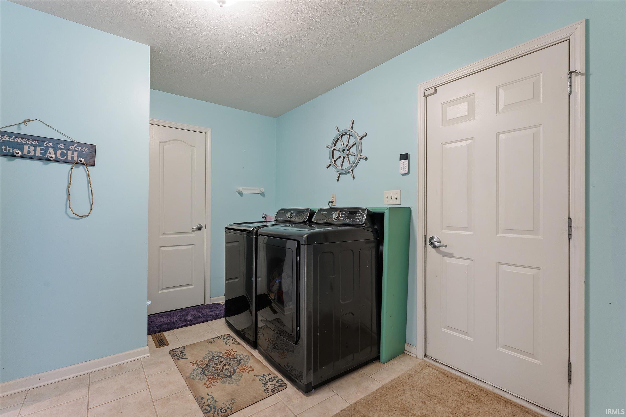 53030 Cobus Woods Court Elkhart IN 46514