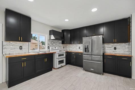 3902 W Western Avenue South Bend IN 46619