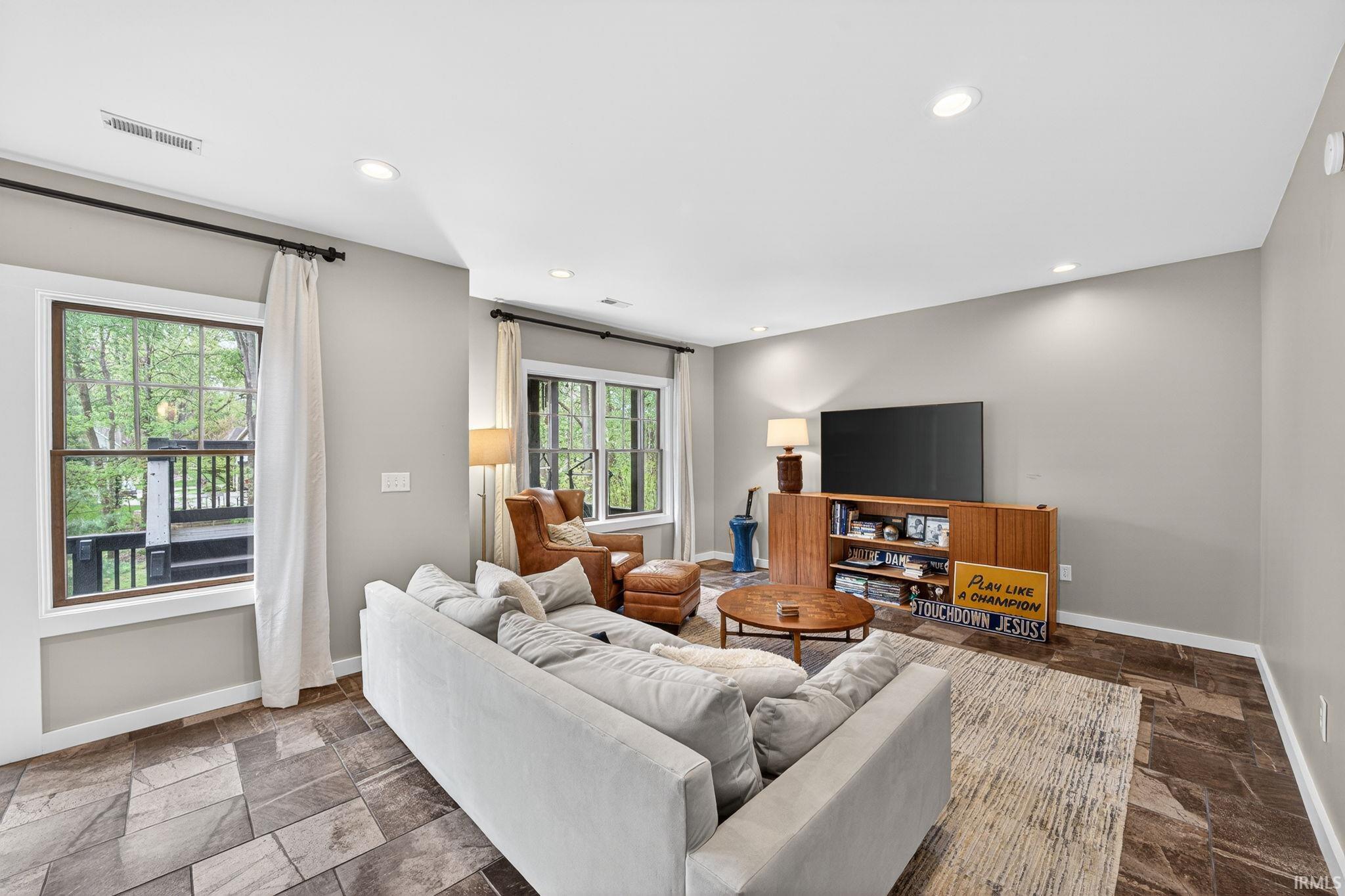 2103 Foxboro Court Mishawaka IN 46545