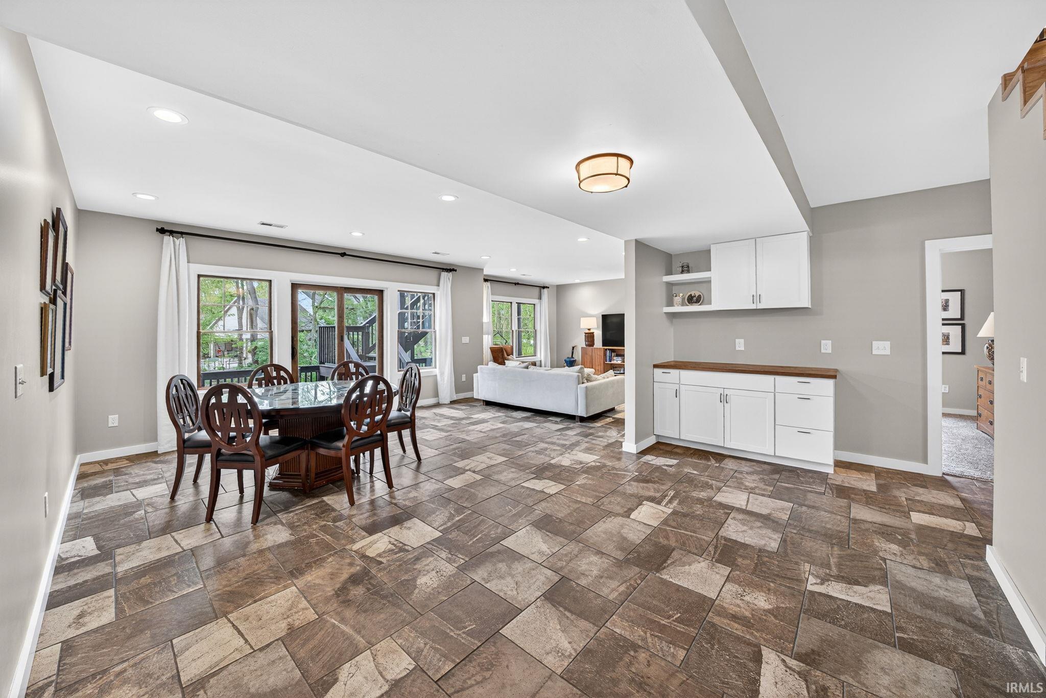 2103 Foxboro Court Mishawaka IN 46545