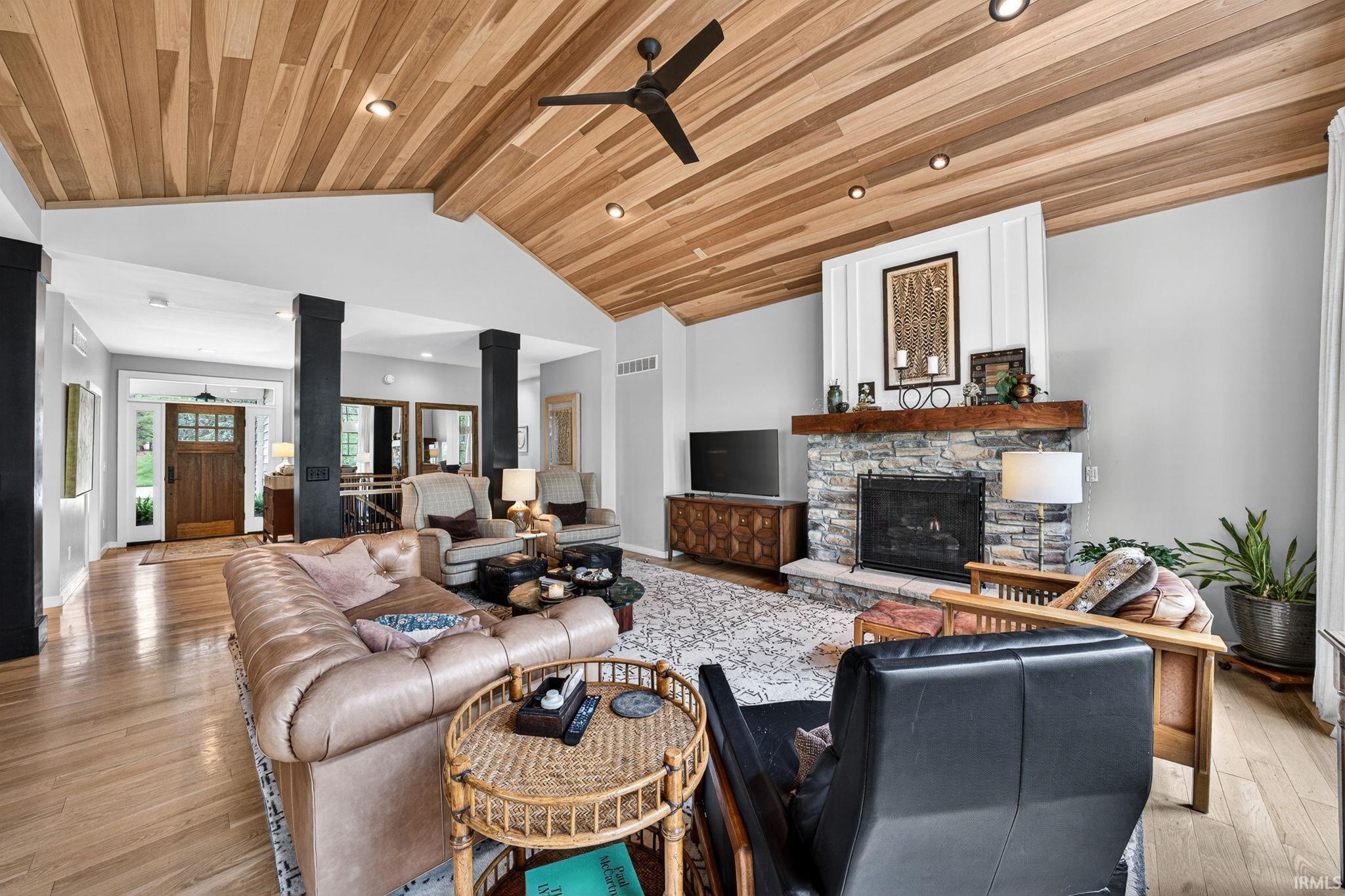 2103 Foxboro Court Mishawaka IN 46545