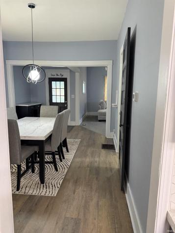 539 E St NE Linton IN 47441