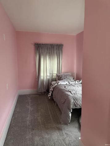 539 E St NE Linton IN 47441