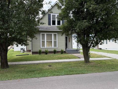 539 E St NE Linton IN 47441