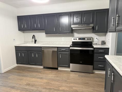 539 E St NE Linton IN 47441
