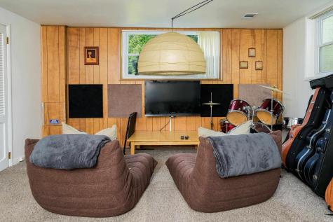 1130 W Briarcliff Drive Bloomington IN 47404