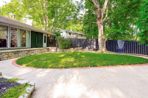 1130 W Briarcliff Drive Bloomington IN 47404