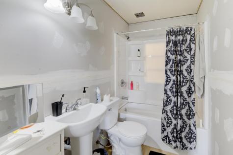 1406 Reckeweg Road Fort Wayne IN 46804