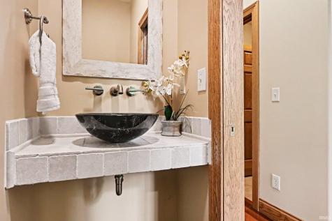 8265 E Walnut Ridge New Carlisle IN 46552