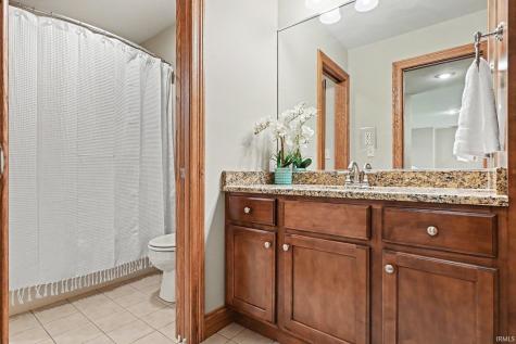 8265 E Walnut Ridge New Carlisle IN 46552