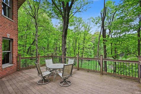 8265 E Walnut Ridge New Carlisle IN 46552