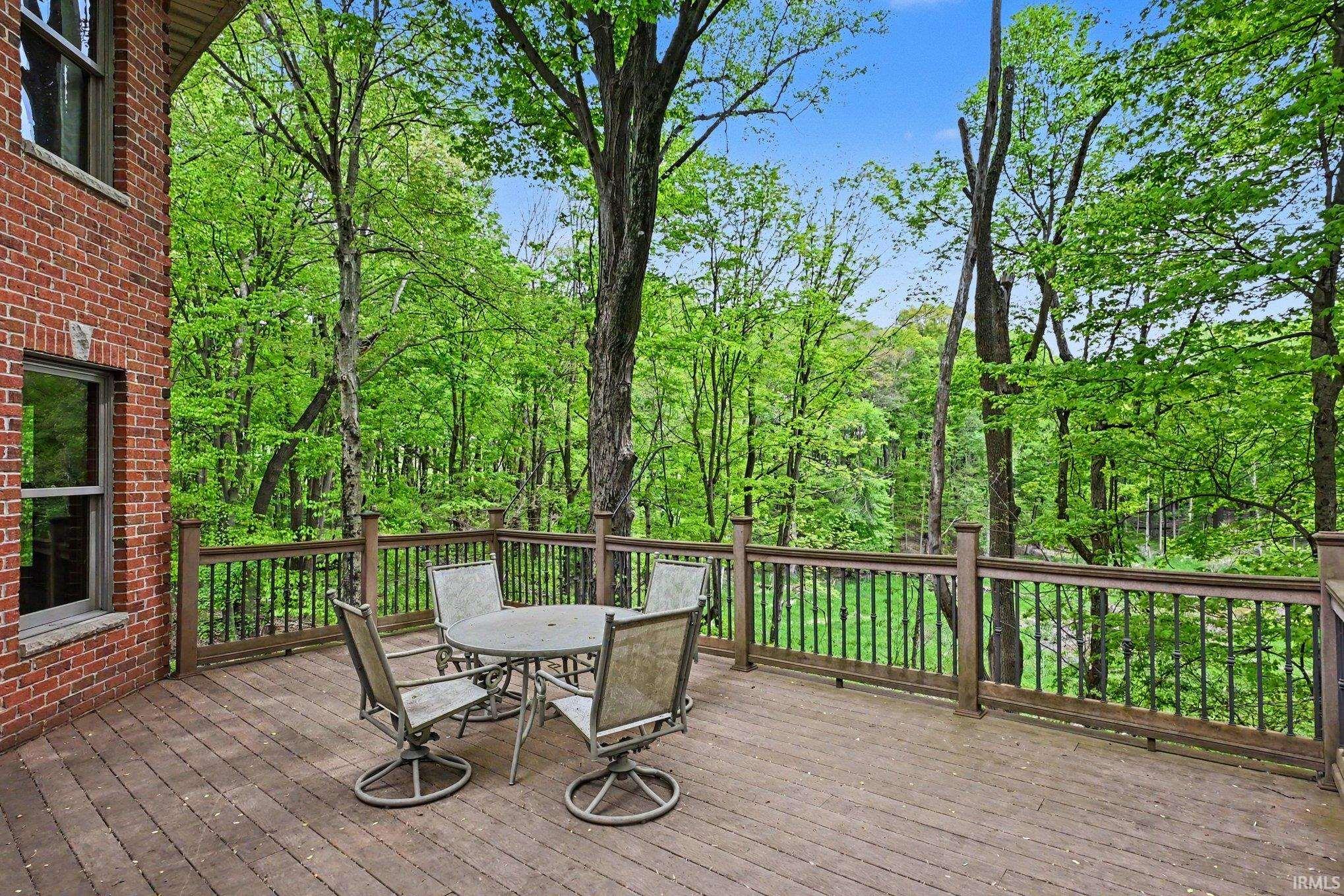 8265 E Walnut Ridge New Carlisle IN 46552
