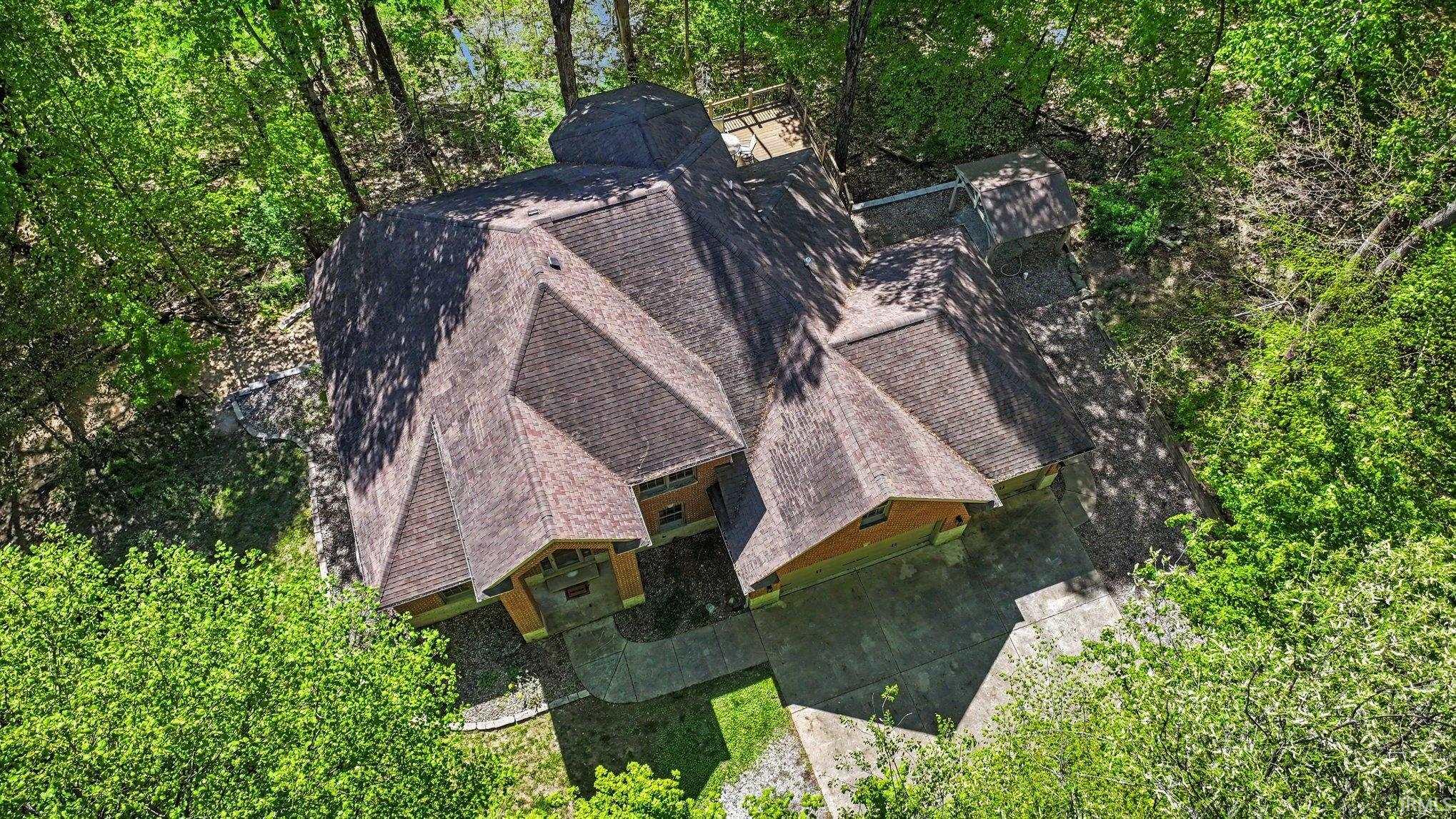 8265 E Walnut Ridge New Carlisle IN 46552