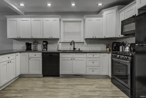 802 Lavina Street Fort Wayne IN 46802