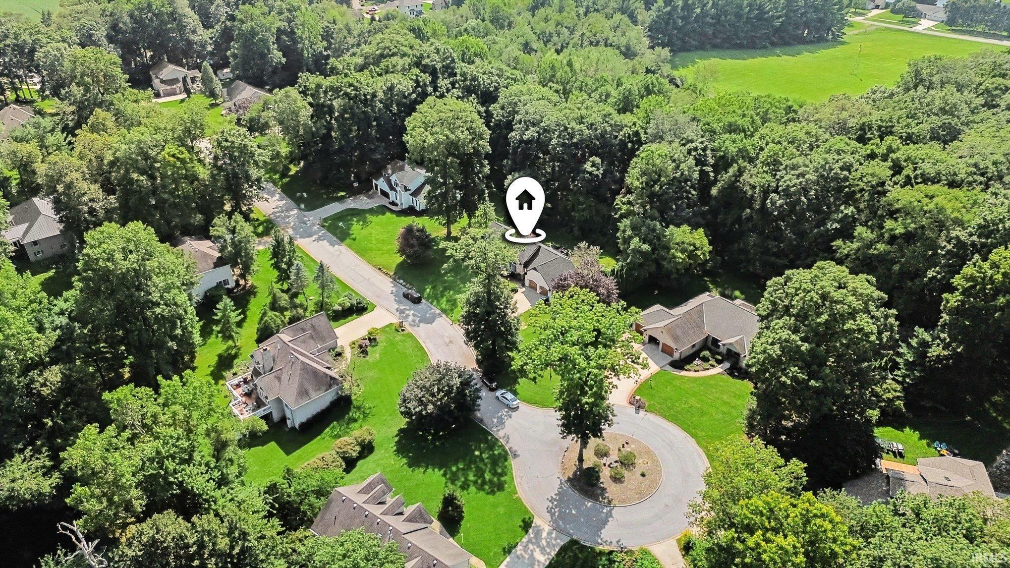51823 Westwood Forest South Bend IN 46628