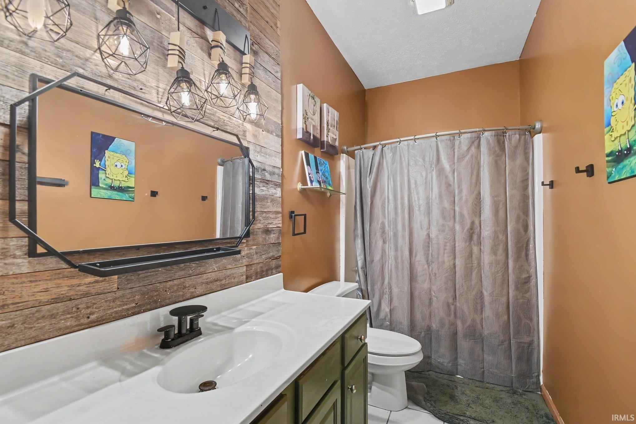 51823 Westwood Forest South Bend IN 46628