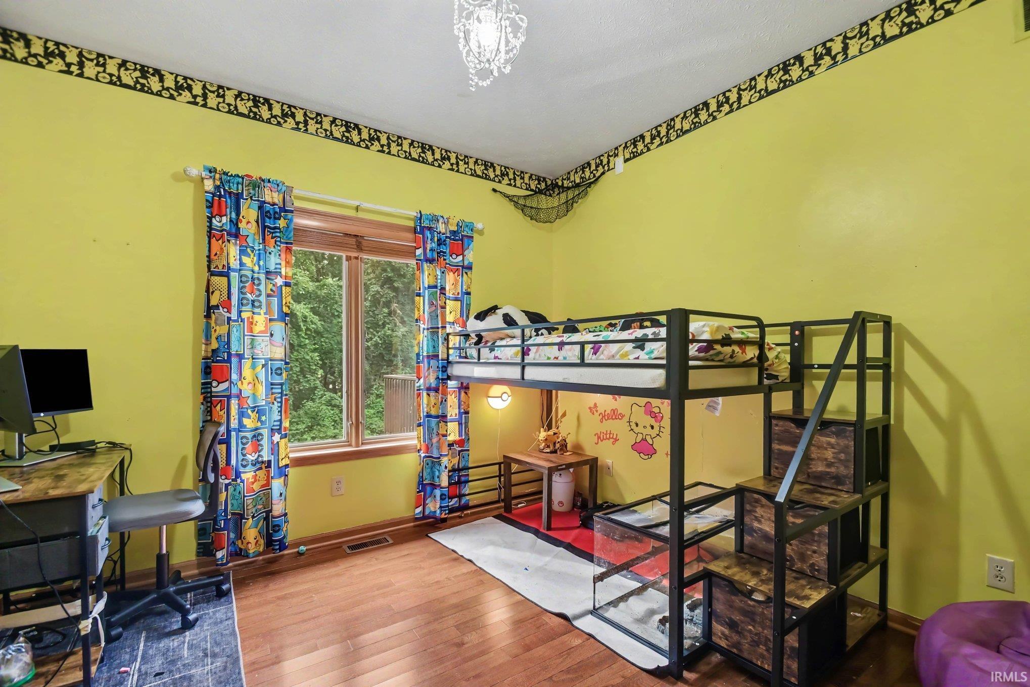 51823 Westwood Forest South Bend IN 46628
