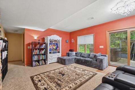 51823 Westwood Forest South Bend IN 46628
