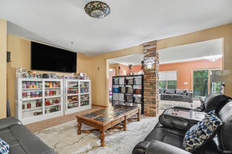 51823 Westwood Forest South Bend IN 46628