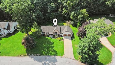 51823 Westwood Forest South Bend IN 46628