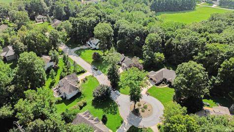 51823 Westwood Forest South Bend IN 46628