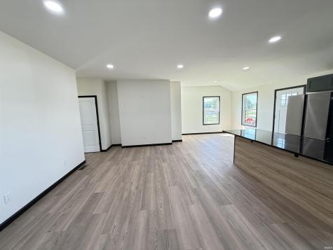 716 S 9th Street Petersburg IN 47567
