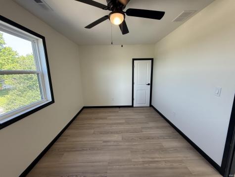 716 S 9th Street Petersburg IN 47567