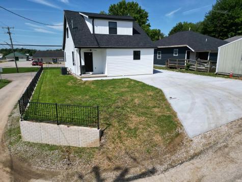 716 S 9th Street Petersburg IN 47567