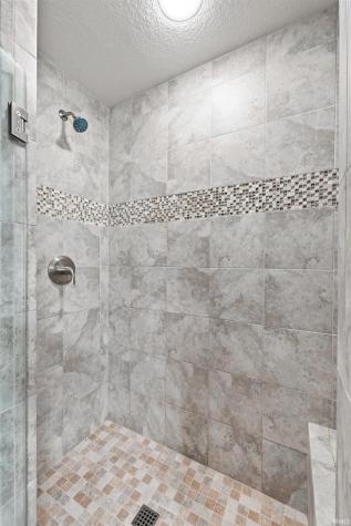 4607 Anglers Lane Fort Wayne IN 46808