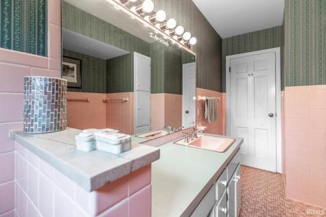 5313 Oak Hill Road Evansville IN 47711