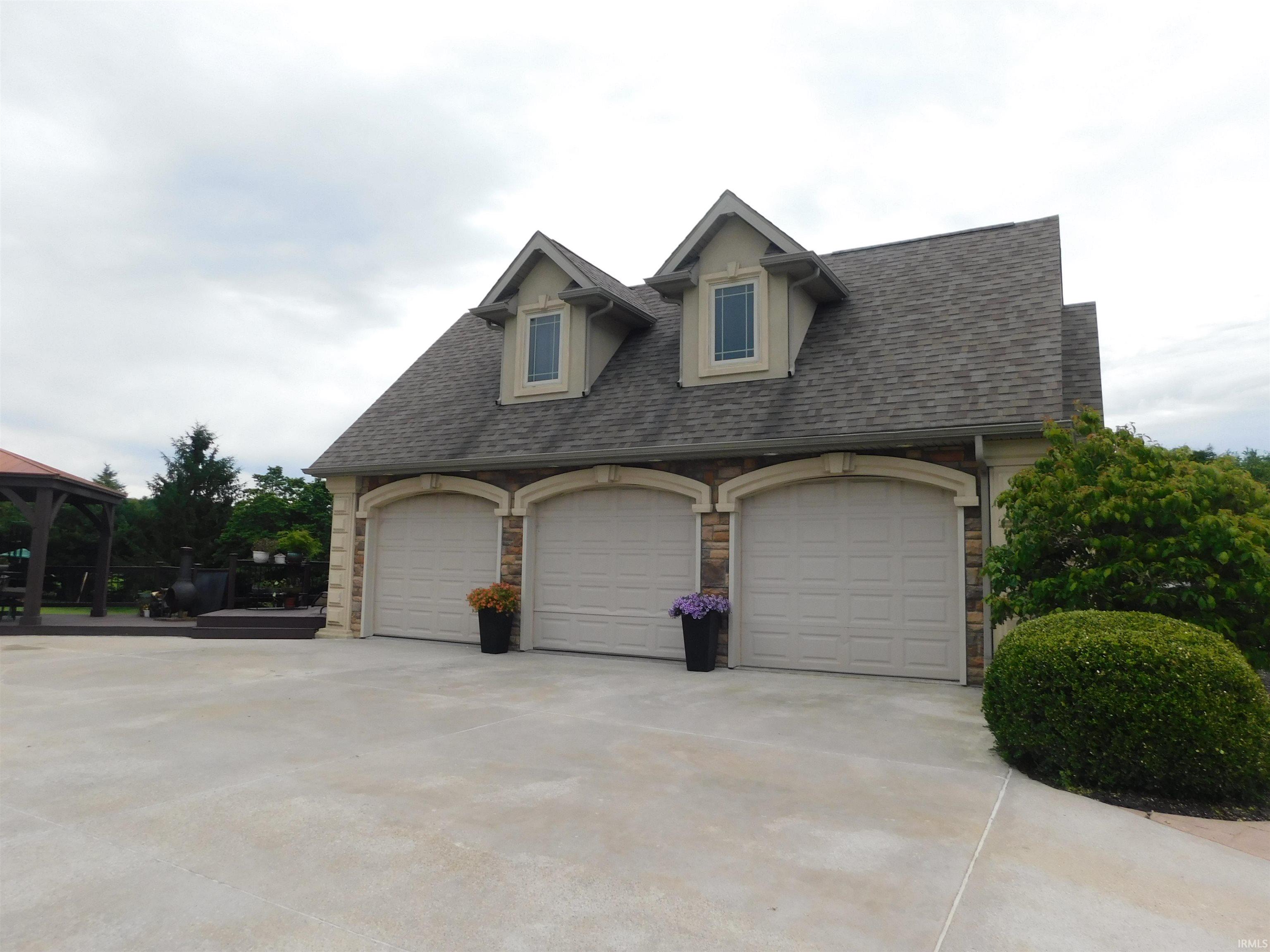 61960 Amber Meadows Court Goshen IN 46528