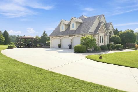 61960 Amber Meadows Court Goshen IN 46528