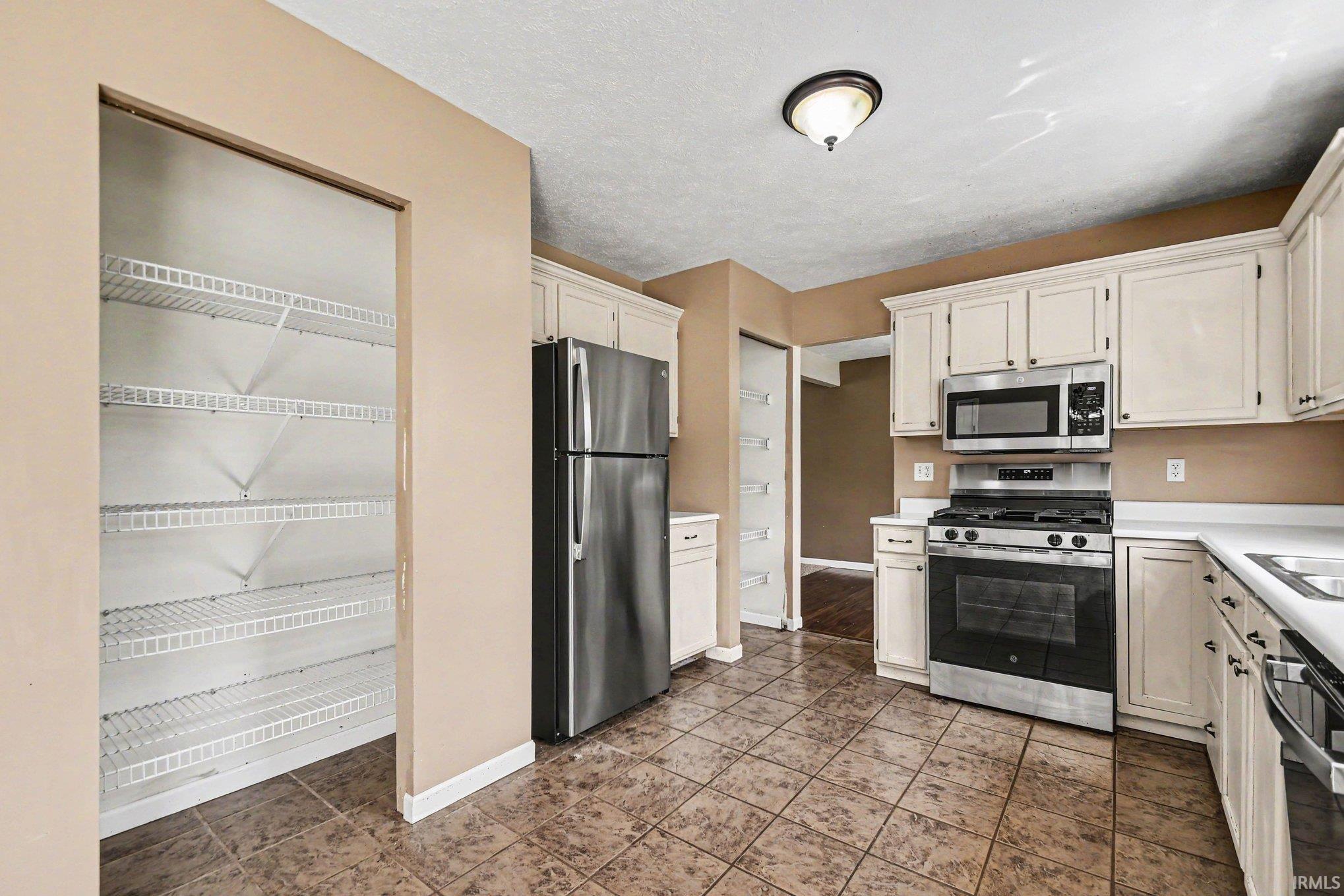 58722 Runway Road Elkhart IN 46516