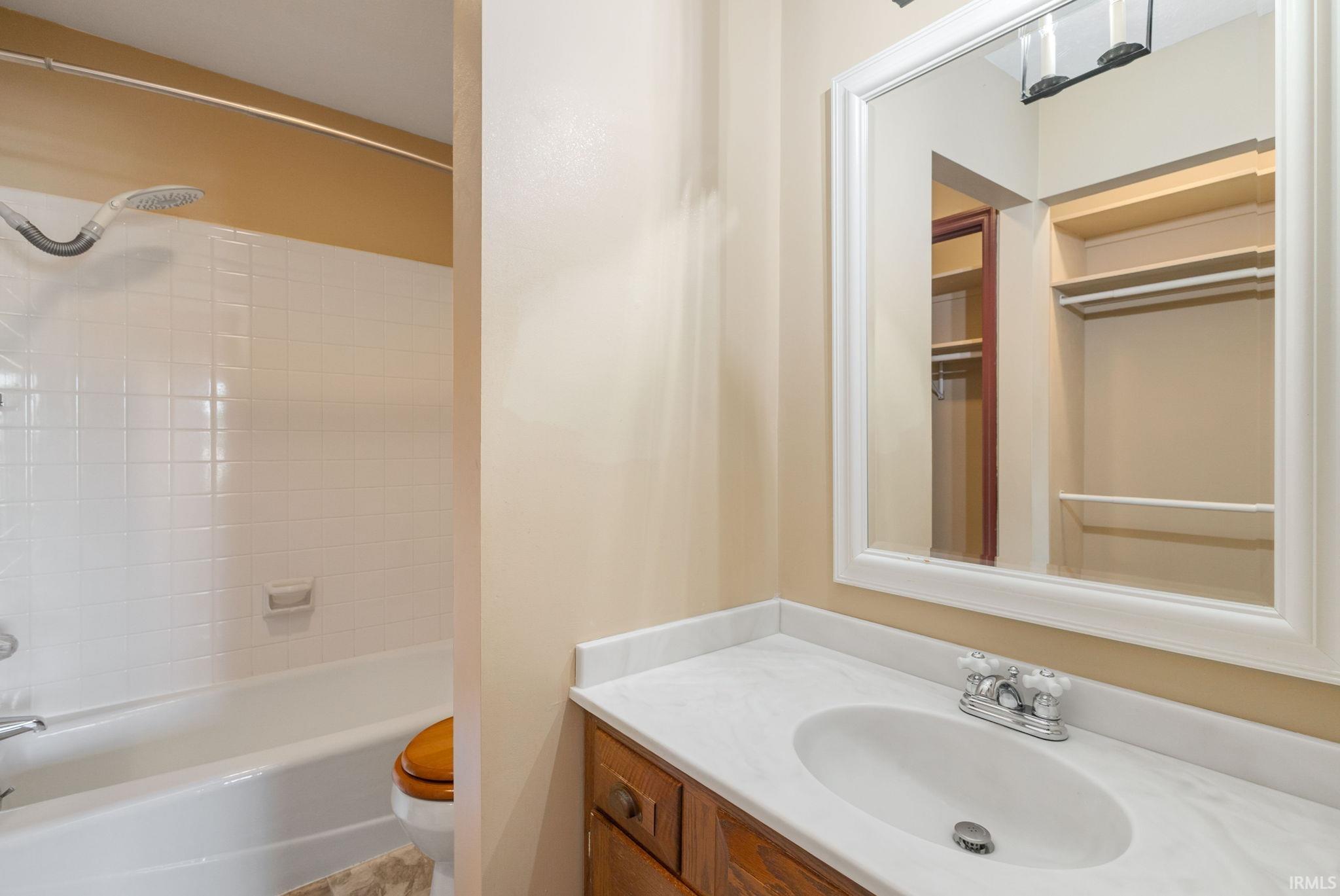 3641 Kirkwood Court Elkhart IN 46514