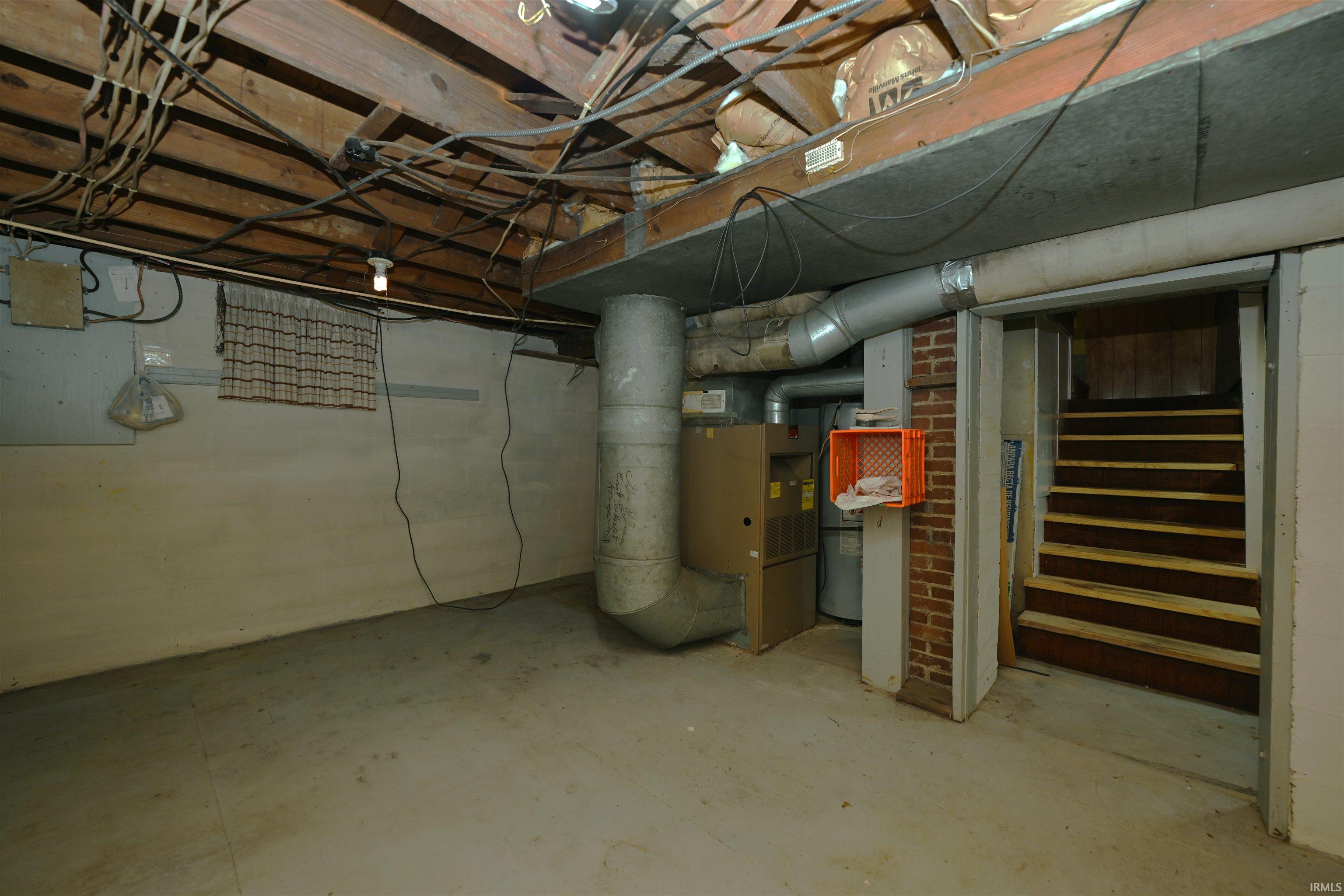 803 E Lake Street Knox IN 46534