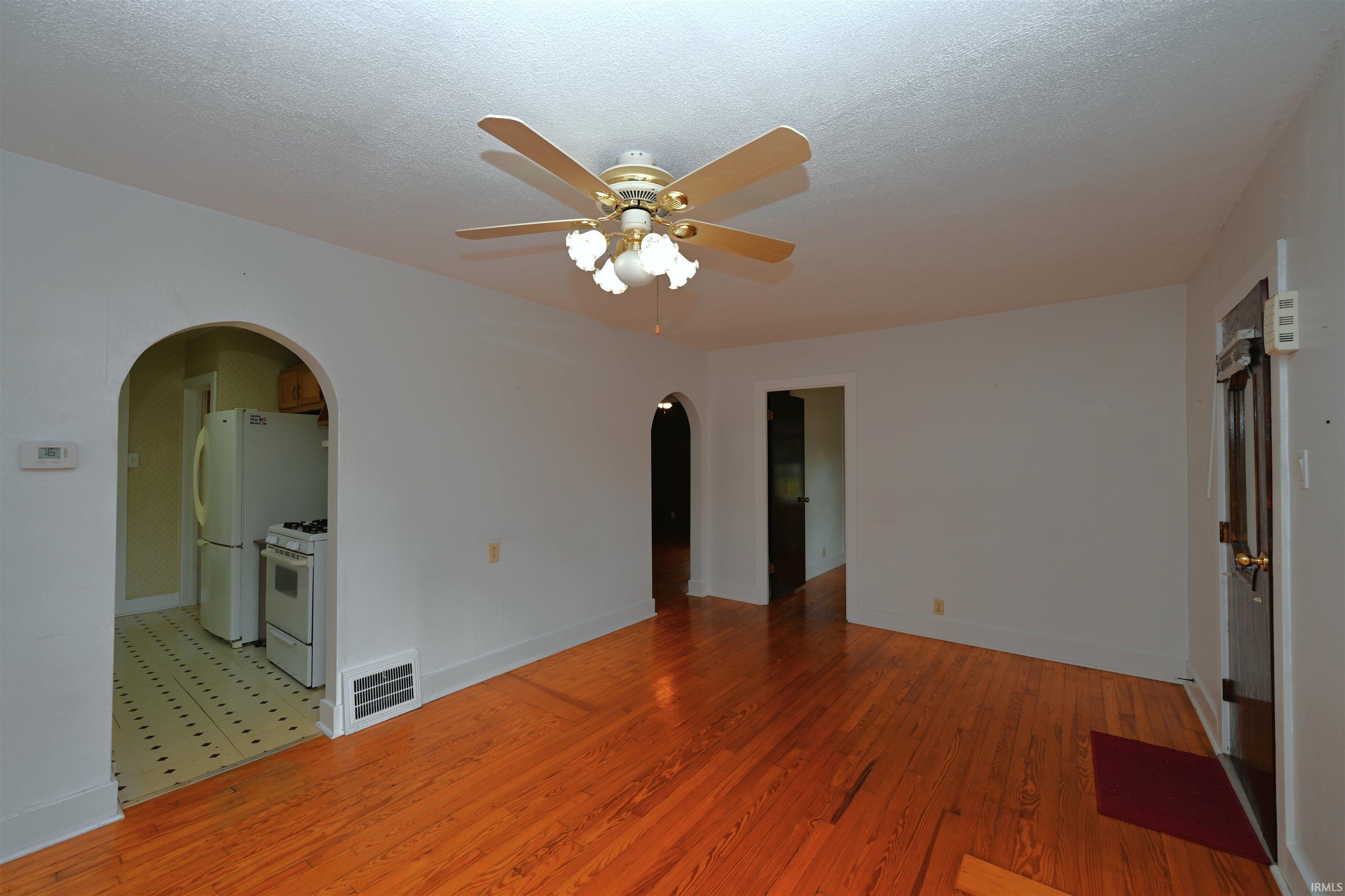 803 E Lake Street Knox IN 46534