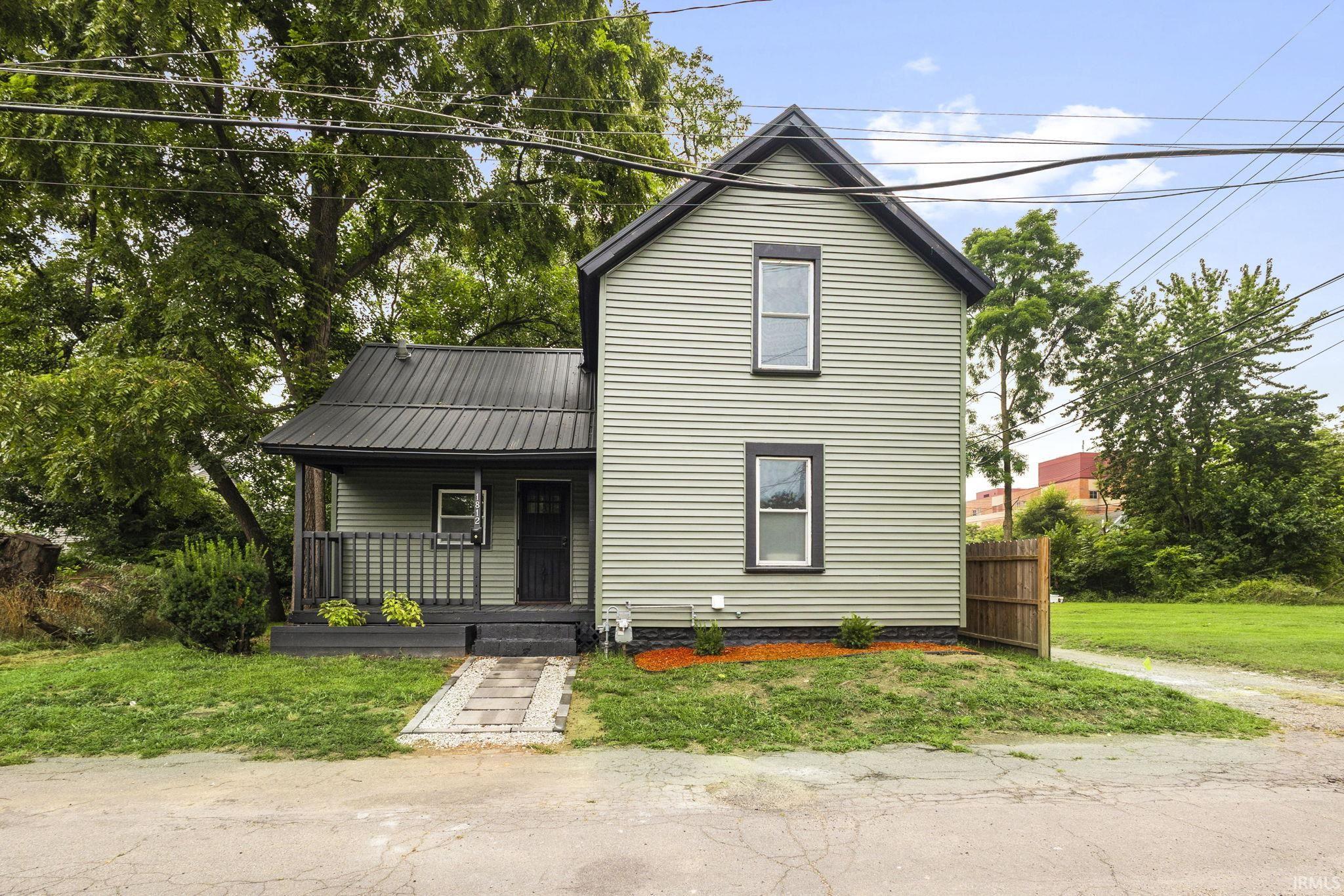 1812 Columbia Street South Bend IN 46613