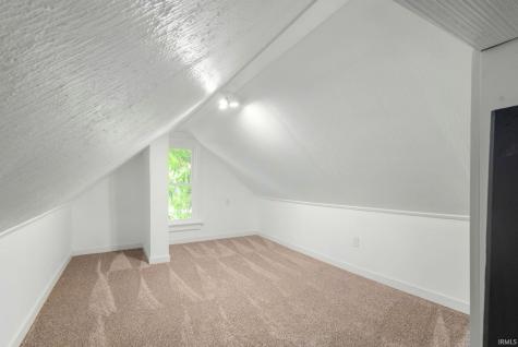 1812 Columbia Street South Bend IN 46613
