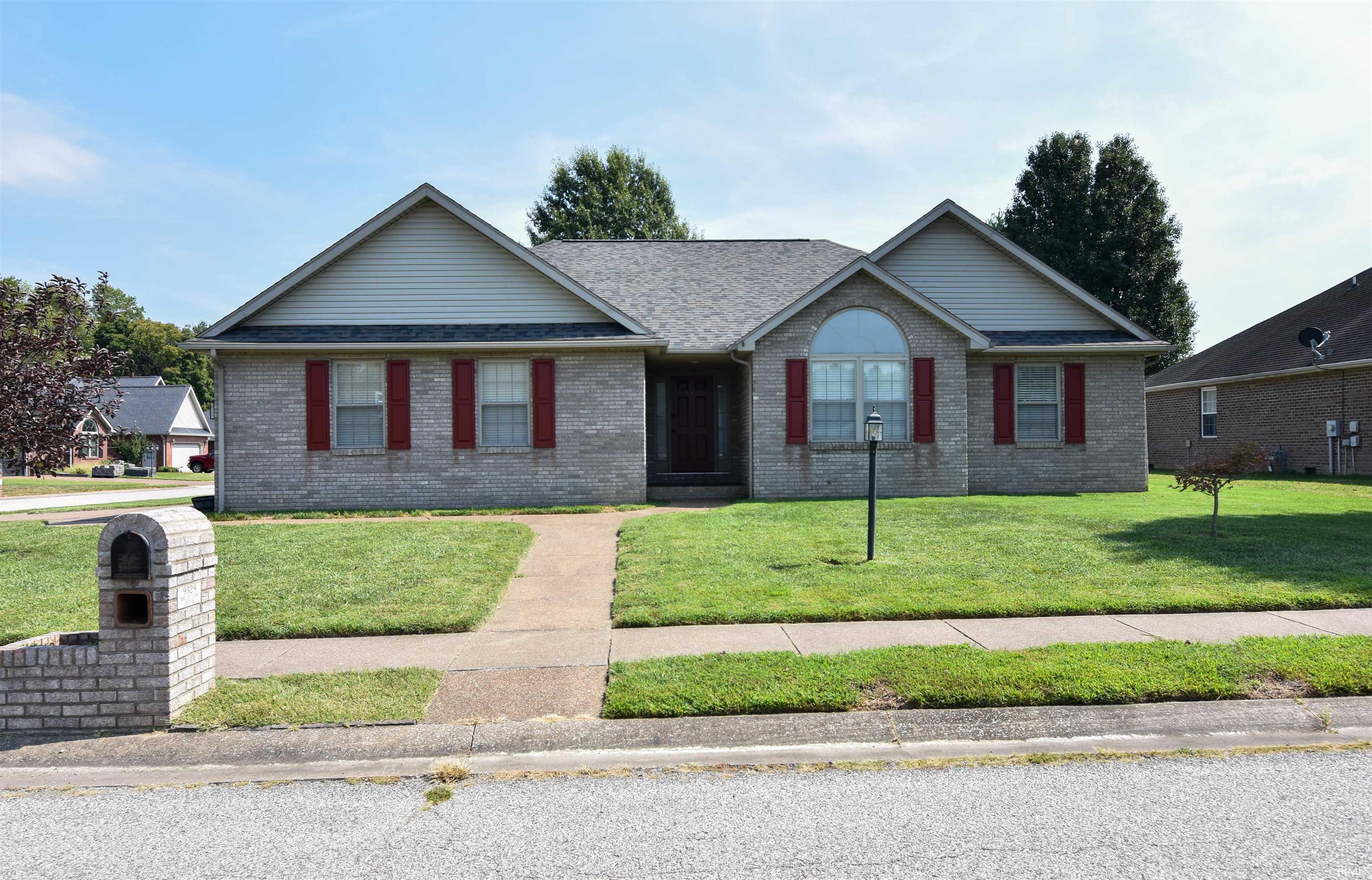 9329 Valley View Drive Evansville IN 47711