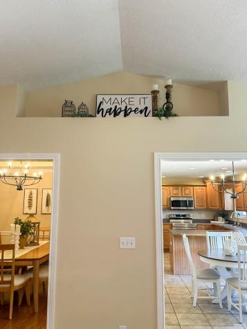 9329 Valley View Drive Evansville IN 47711