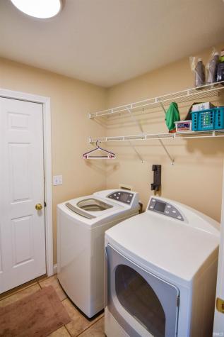 9329 Valley View Drive Evansville IN 47711
