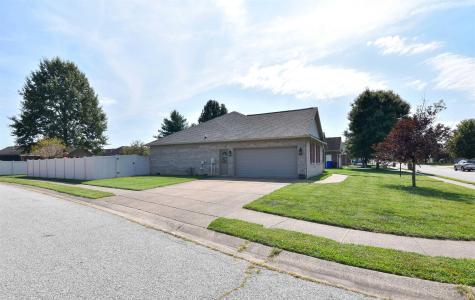 9329 Valley View Drive Evansville IN 47711