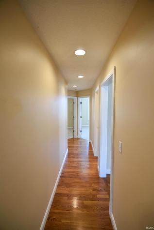 9329 Valley View Drive Evansville IN 47711