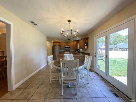 9329 Valley View Drive Evansville IN 47711