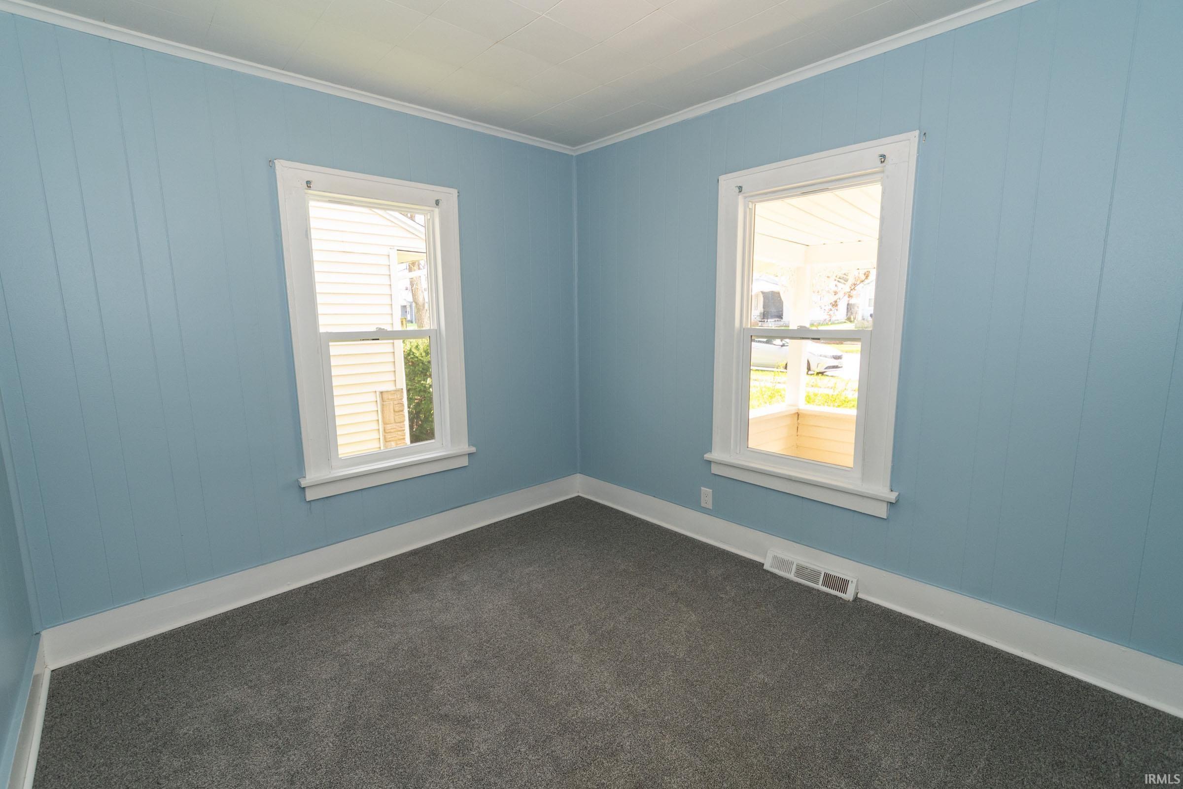 1723 E Calvert Street South Bend IN 46613